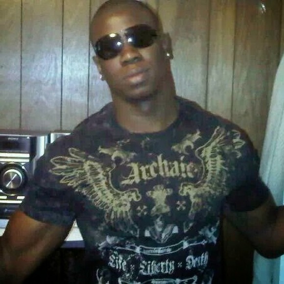 Meet your Posher, Julson - Picture 1 of 1